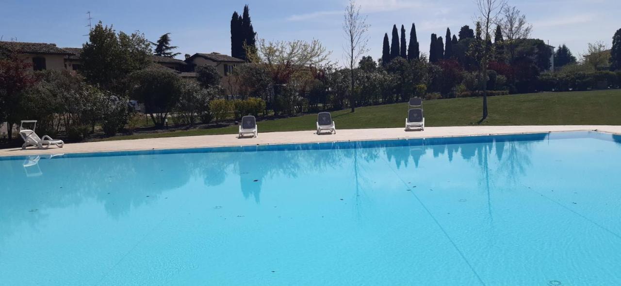 Giulia Luxury Apartment Σιρμιόνε Εξωτερικό φωτογραφία