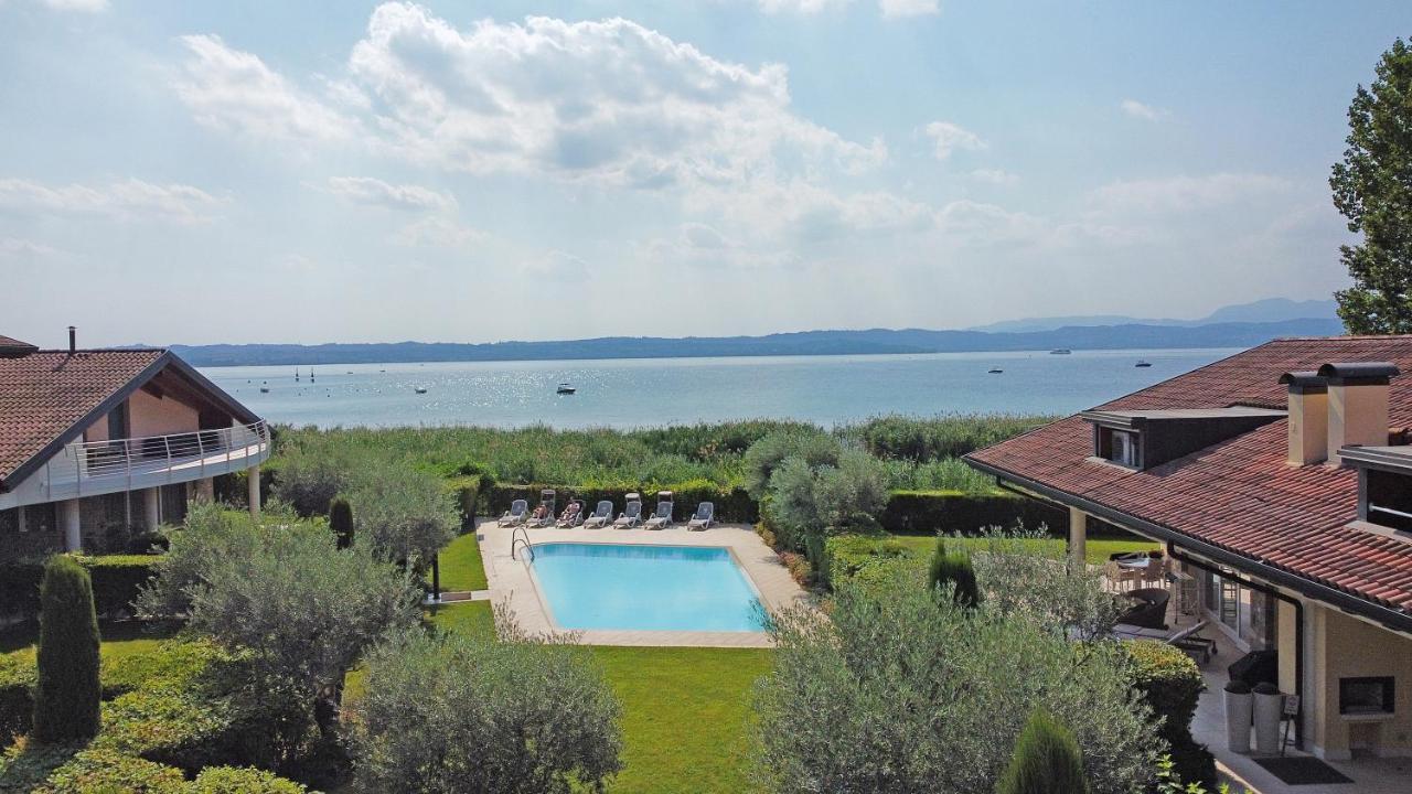 Giulia Luxury Apartment Σιρμιόνε Εξωτερικό φωτογραφία