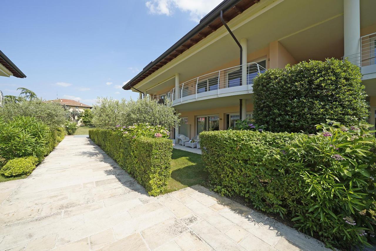 Giulia Luxury Apartment Σιρμιόνε Εξωτερικό φωτογραφία
