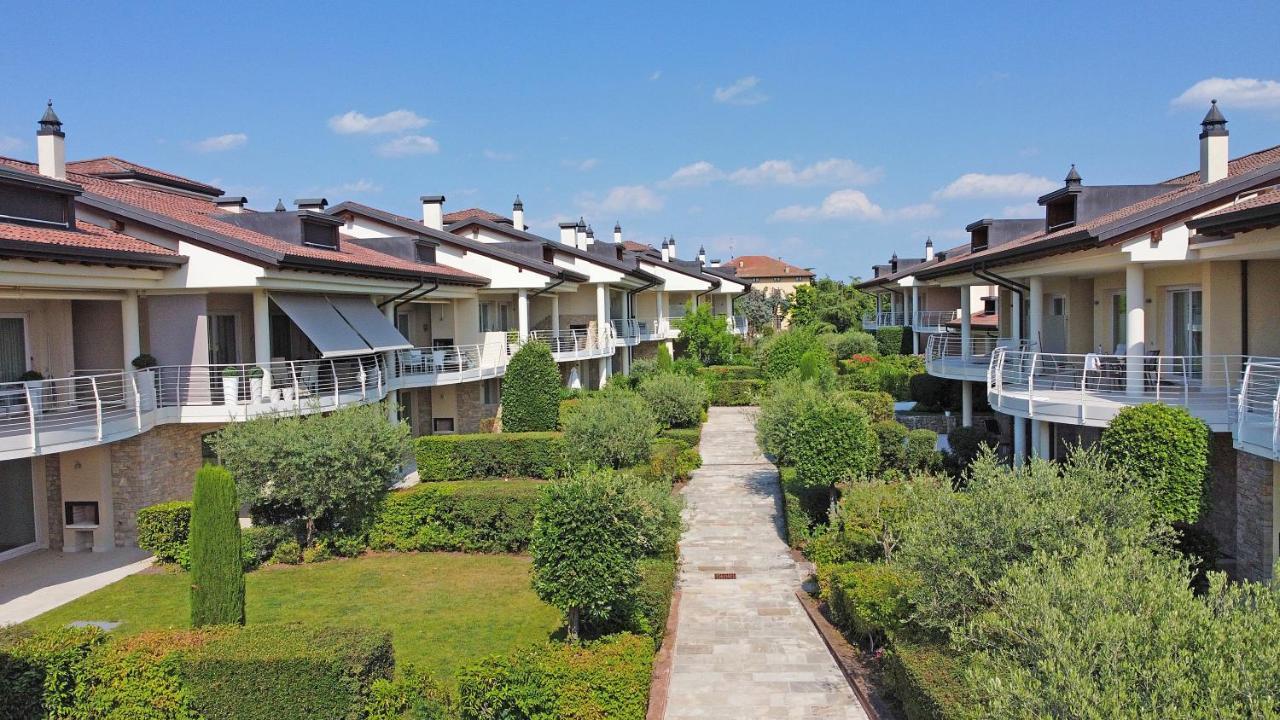 Giulia Luxury Apartment Σιρμιόνε Εξωτερικό φωτογραφία